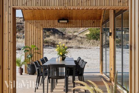 Genießen Sie einen Grillabend auf der Terrasse des Luxusferienhauses Nr. 660 in Westjütland