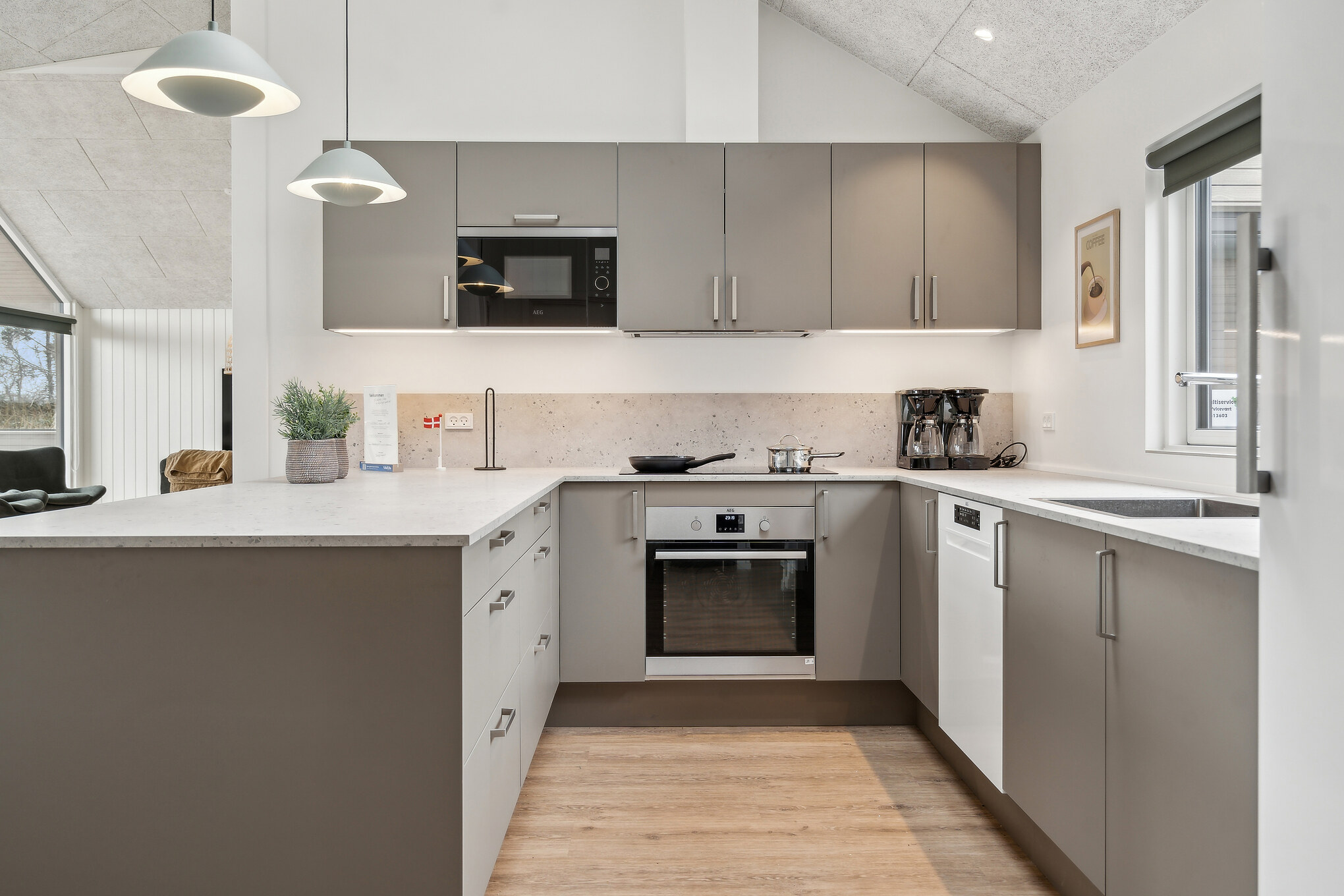 Die Küche in dem Luxusferienhaus Nr. 648 ist so gut ausgestattet, dass man problemlos Mahlzeiten für 14 Personen zubereiten kann.