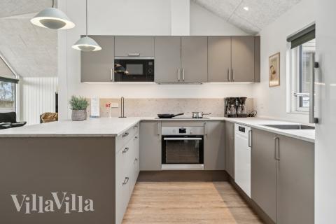 Die Küche in dem Luxusferienhaus Nr. 648 ist so gut ausgestattet, dass man problemlos Mahlzeiten für 14 Personen zubereiten kann.