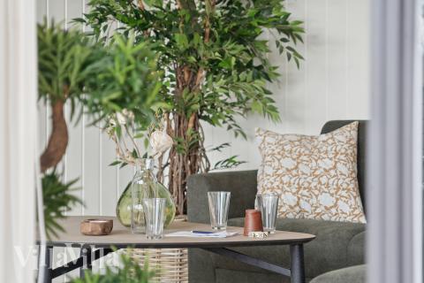 Die Couch im Luxusferienhaus Nr. 648 in Fünen und seine Inseln lädt zu Gesellschaftsspielen oder zu Kinoabenden ein.