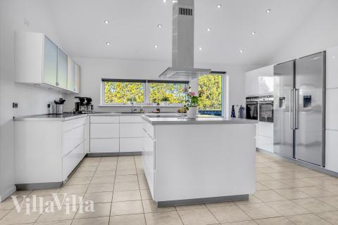 Die Küche im Luxusferienhaus Nr. 602 ist gut eingerichtet.