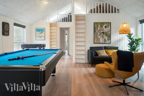 Neben den vielen schönen Stunden, die man im Poolbereich des Hauses verbringen kann, bietet das Luxusferienhaus 622 auch Spielevergnügen bei Billard/Tischtennis und Darts