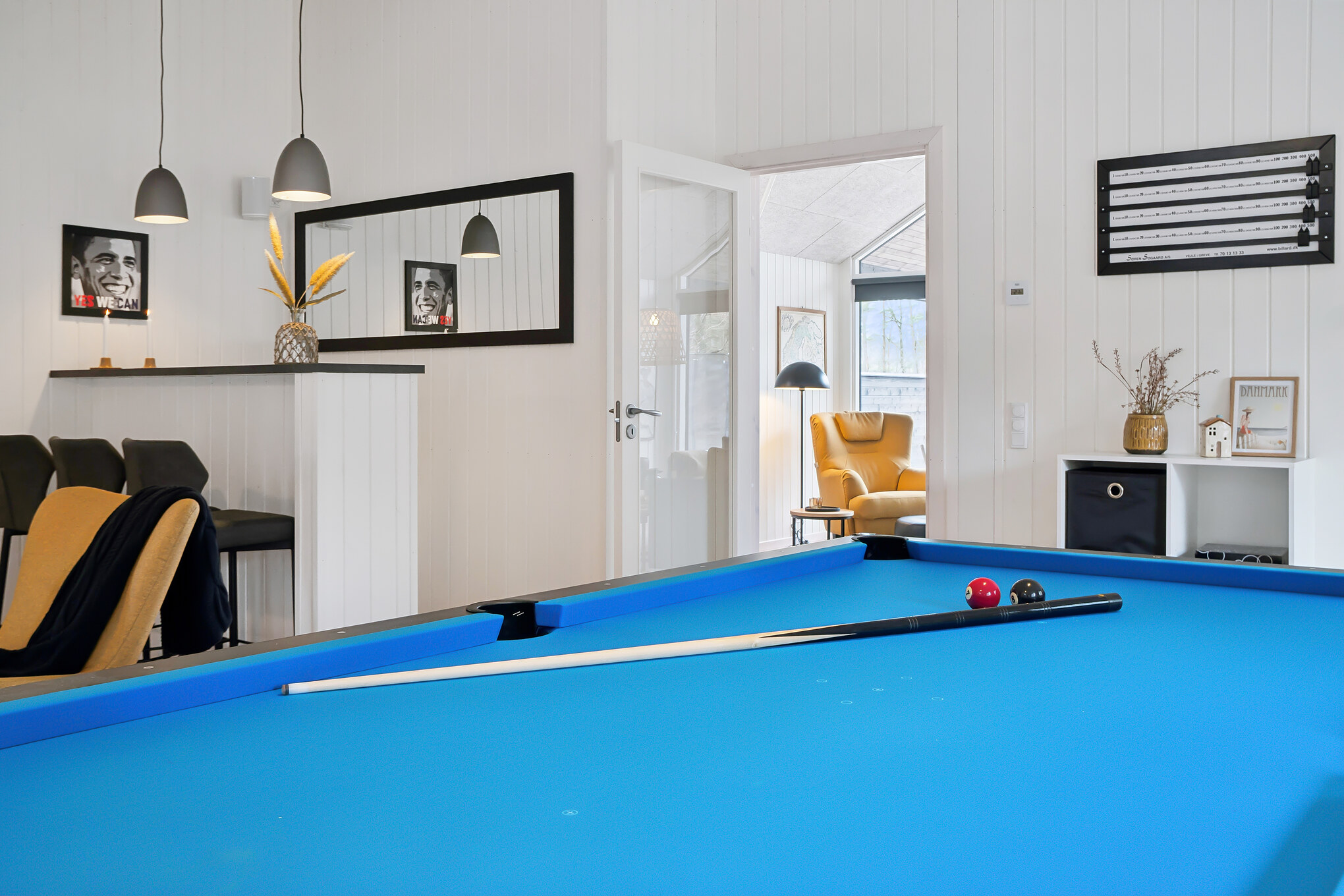 Das Luxusferienhaus 622 für 18 Personen hat einen großen Aktivitätsraum mit u. a. Billard und Darts