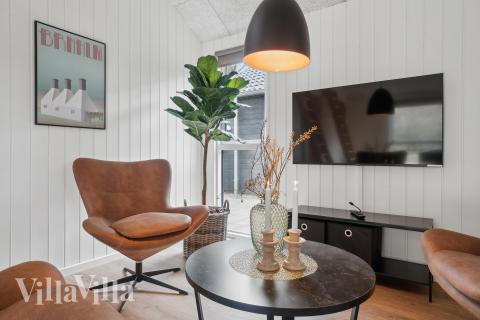 Aktivitätsraum im Luxusferienhaus Nr. 621 mit 6 Schlafzimmern und Platz für 16 Gäste.