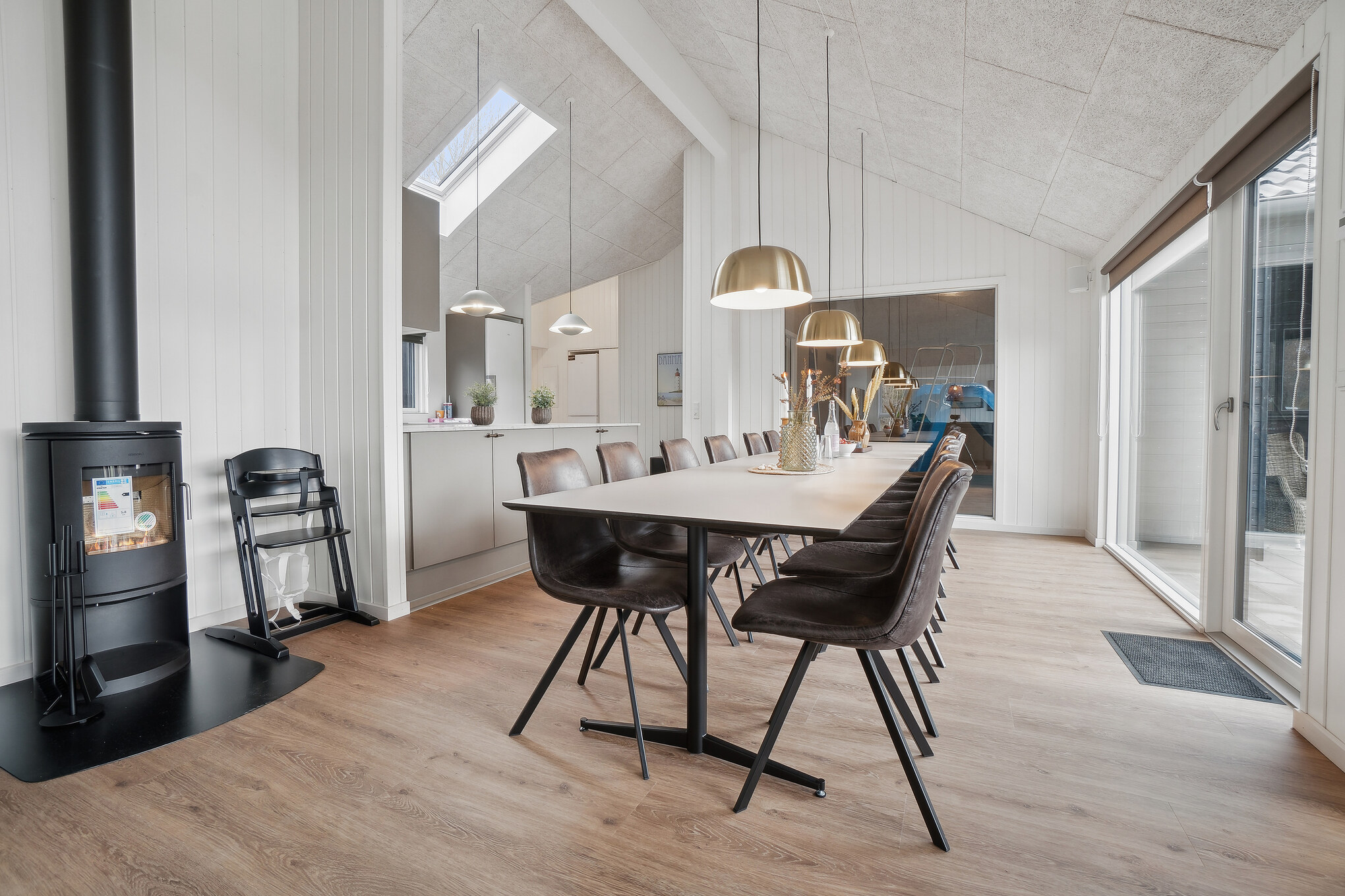 Aufenthaltsraum mit Platz für 16 im Luxusferienhaus Nr. 621.