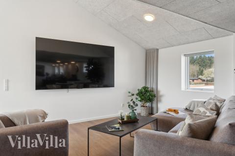 Der Aufenthaltsraum bietet Platz für 32 Personen, wenn ihr das Ferienhaus 680 in Nordjütland besucht.