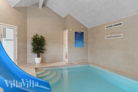 Der schicke Pool im Luxusferienhaus Nr. 658 für 20 Personen