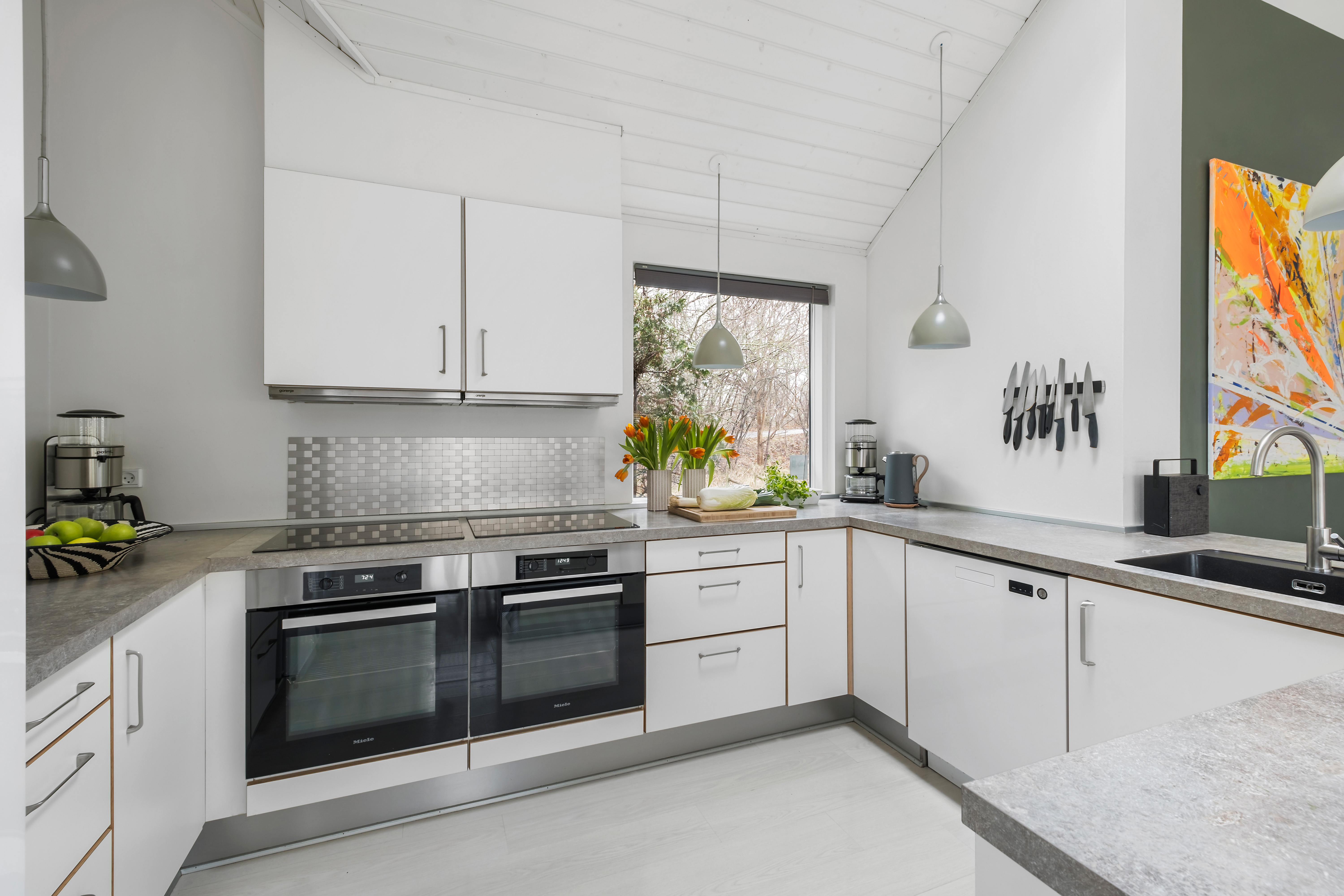 Die Küche in dem Luxusferienhaus Nr. 339 ist so gut ausgestattet, dass man problemlos Mahlzeiten für 16 Personen zubereiten kann.