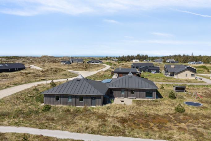 Dieses schöne Poolhaus Nr. 607 mit Platz für 18 Personen liegt in Nordjütland