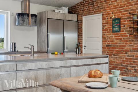 Die Küche in dem Luxusferienhaus Nr. 607 ist so gut ausgestattet, dass man problemlos Mahlzeiten für 18 Personen zubereiten kann.