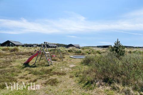 Neben den vielen schönen Stunden, die man im Poolbereich des Hauses verbringen kann, bietet das Luxusferienhaus 607 auch zahlreiche Freizeitangebote im Freien