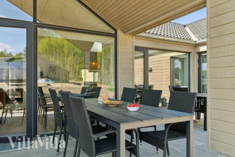 Das Luxusferienhaus Nr. 803 hat eine tolle Terrasse, die mit hochwertigen Gartenmöbeln für 16 Personen ausgestattet ist.