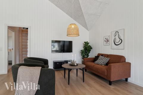 Neben den vielen schönen Stunden, die man im Poolbereich des Hauses verbringen kann, bietet das Luxusferienhaus 809 auch Spielevergnügen bei Billard/Tischtennis und Darts