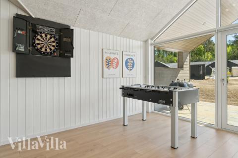 Aktivitätsraum im Luxusferienhaus Nr. 809 mit 9 Schlafzimmern und Platz für 24 Gäste.