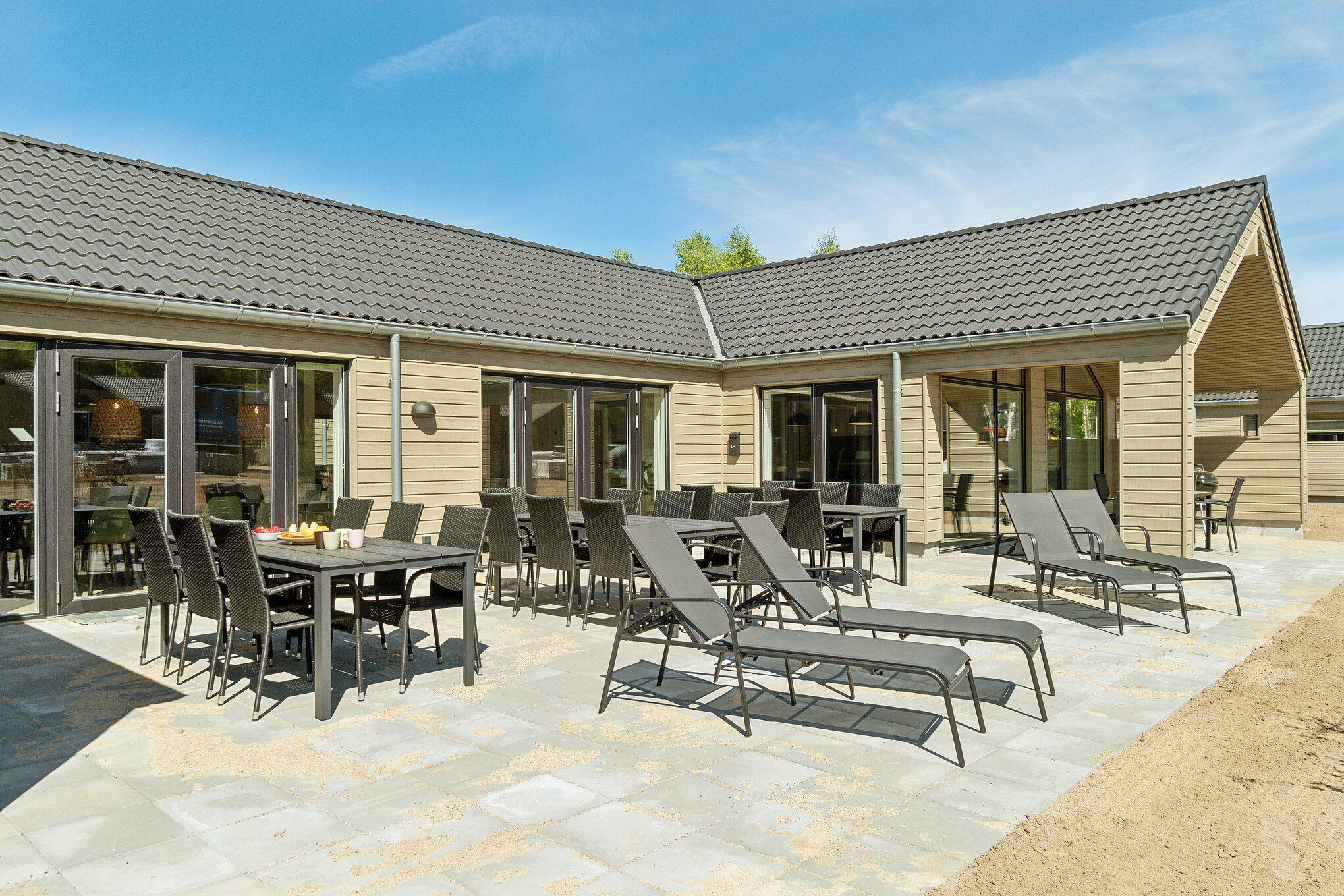 Das Luxusferienhaus Nr. 809 hat eine tolle Terrasse, die mit hochwertigen Gartenmöbeln für 24 Personen ausgestattet ist.