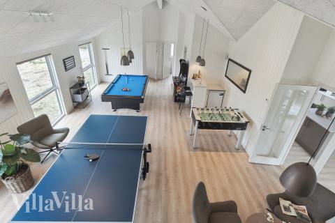 Aktivitätsraum im Luxusferienhaus Nr. 659 mit 8 Schlafzimmern und Platz für 20 Gäste.