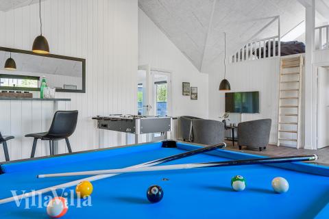 Aktivitätsraum im Luxusferienhaus Nr. 657 mit 8 Schlafzimmern und Platz für 20 Gäste.