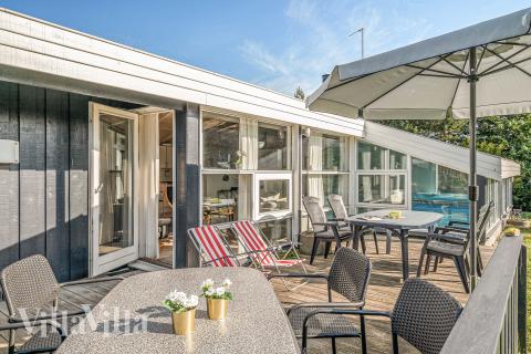 Auf der Terrasse des Ferienhauses Nr. 689 ist Platz für 10 Personen.
