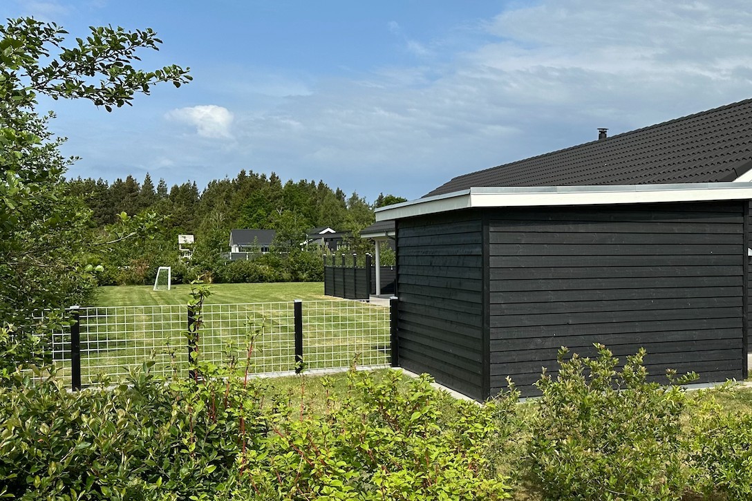 Dieses schicke Luxusferienhaus Nr. 475 für 18 Personen liegt in Westjütland