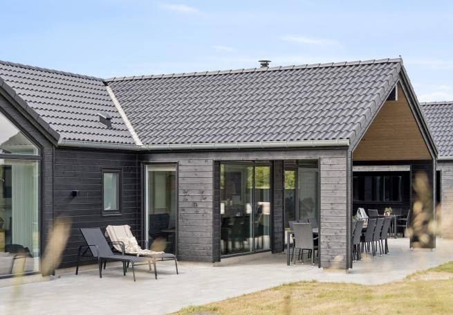 Dieses schöne Poolhaus Nr. 610 mit Platz für 18 Personen liegt in Westjütland