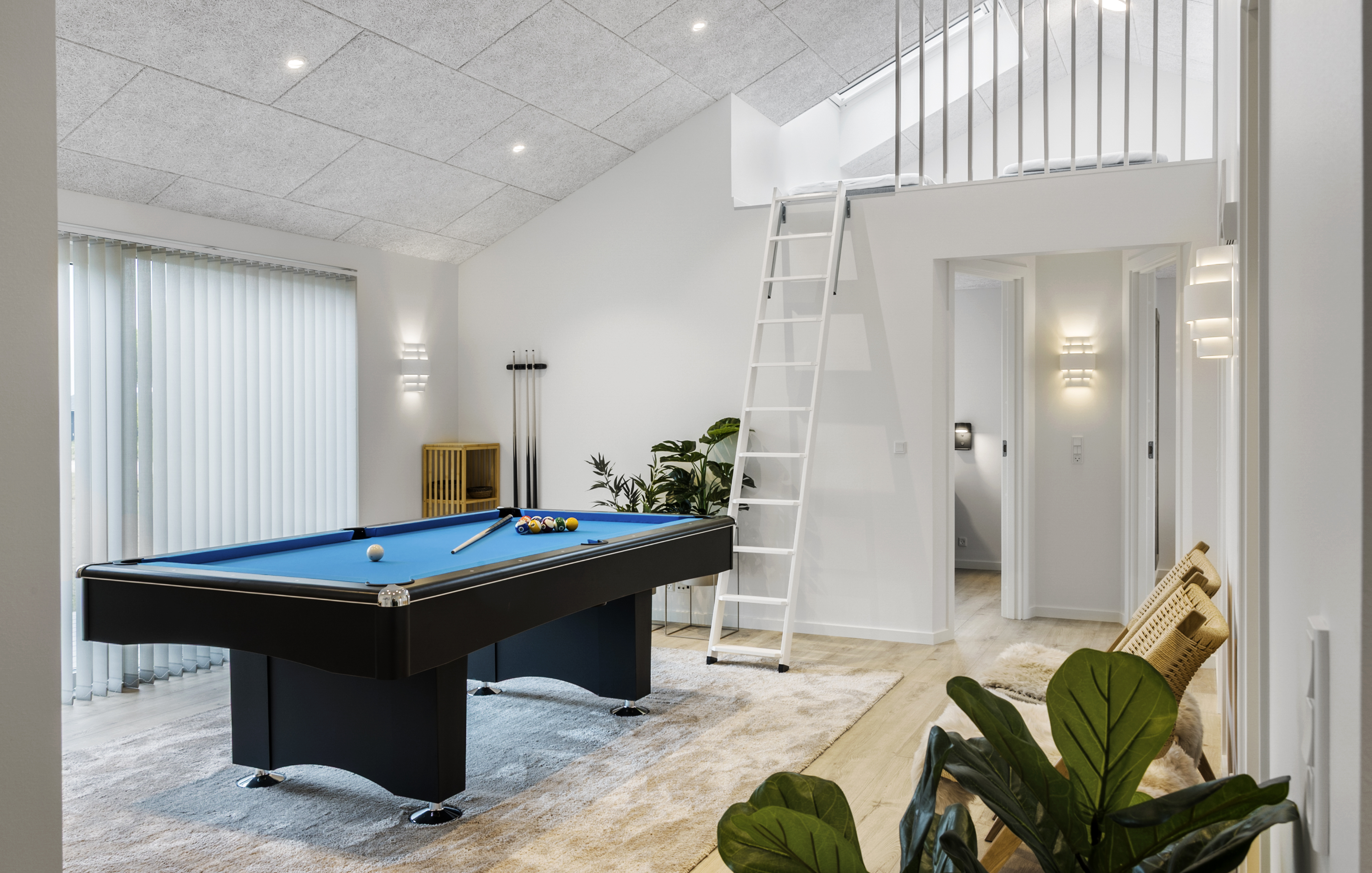 Neben den vielen schönen Stunden, die man im Poolbereich des Hauses verbringen kann, bietet das Luxusferienhaus 683 auch Spielevergnügen bei Billard/Tischtennis und Darts
