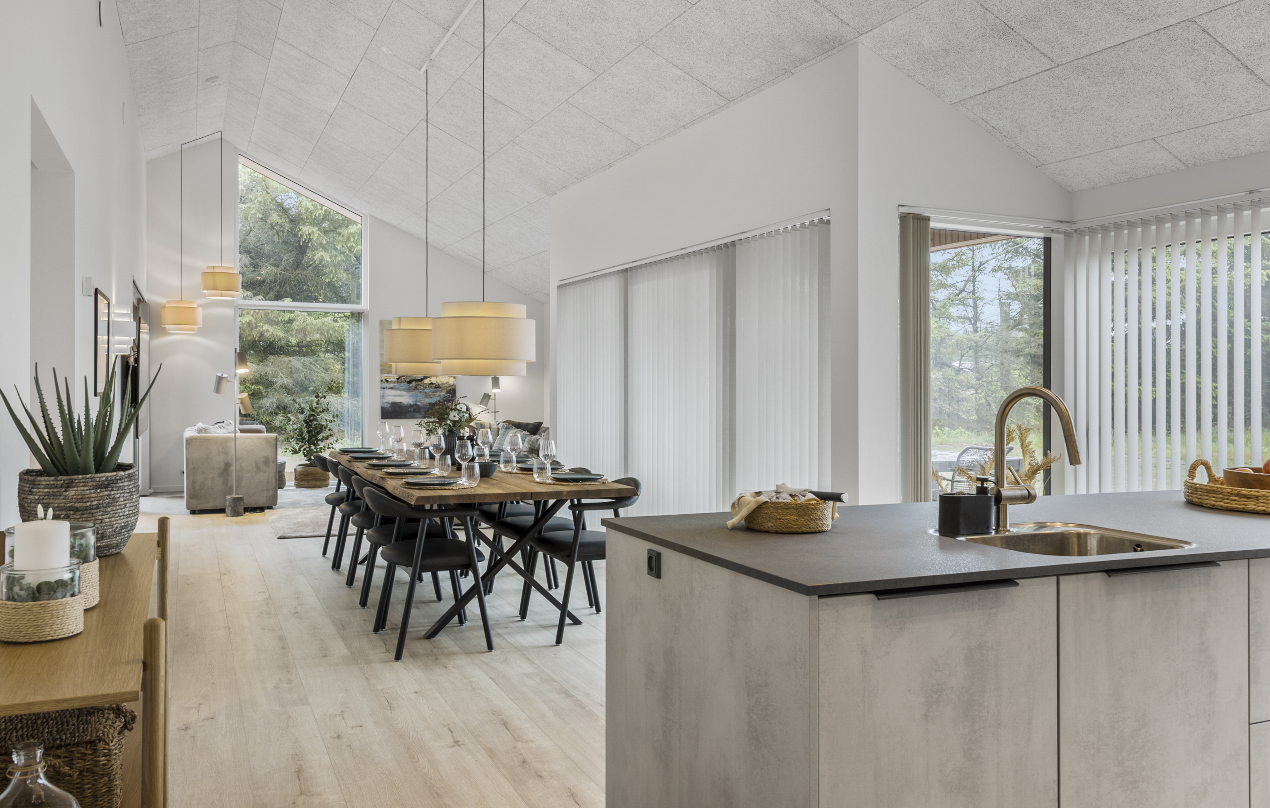 Die Küche in dem Luxusferienhaus Nr. 683 ist so gut ausgestattet, dass man problemlos Mahlzeiten für 10 Personen zubereiten kann.