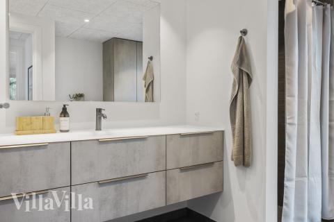 Im Luxusferienhaus Nr. 683 für 10 Personen gibt es Bad mit Dusche.