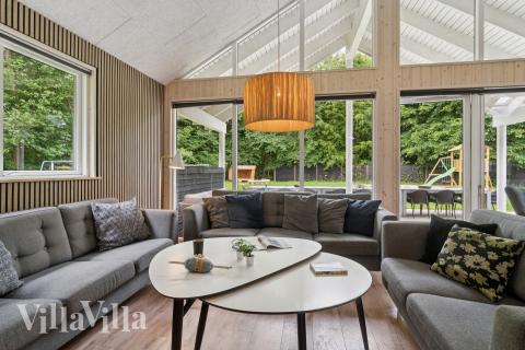 In der Sofalandschaft des Ferienhauses Nr. 320 kann man es richtig gemütlich machen.