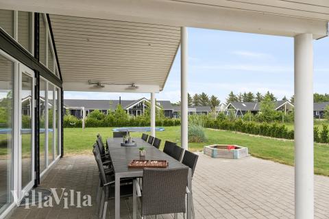 Große Terrasse am Luxusferienhaus Nr. 458 in Westjütland.
