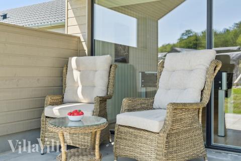 Das Luxusferienhaus Nr. 807 hat eine tolle Terrasse, die mit hochwertigen Gartenmöbeln für 26 Personen ausgestattet ist.