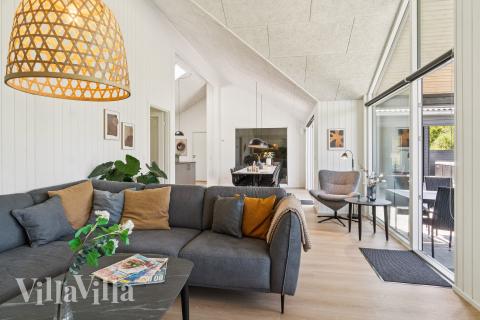 Die Couchecke im Luxusferienhaus Nr. 685 in Nordseeland.