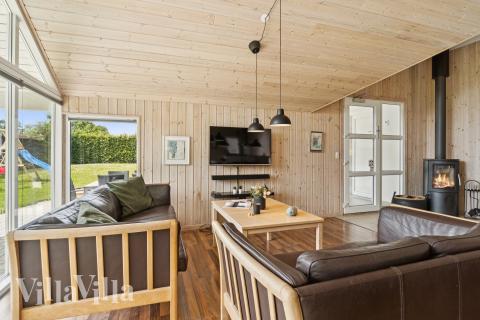 Die Couchecke im Luxusferienhaus Nr. 268 in Ostjütland.