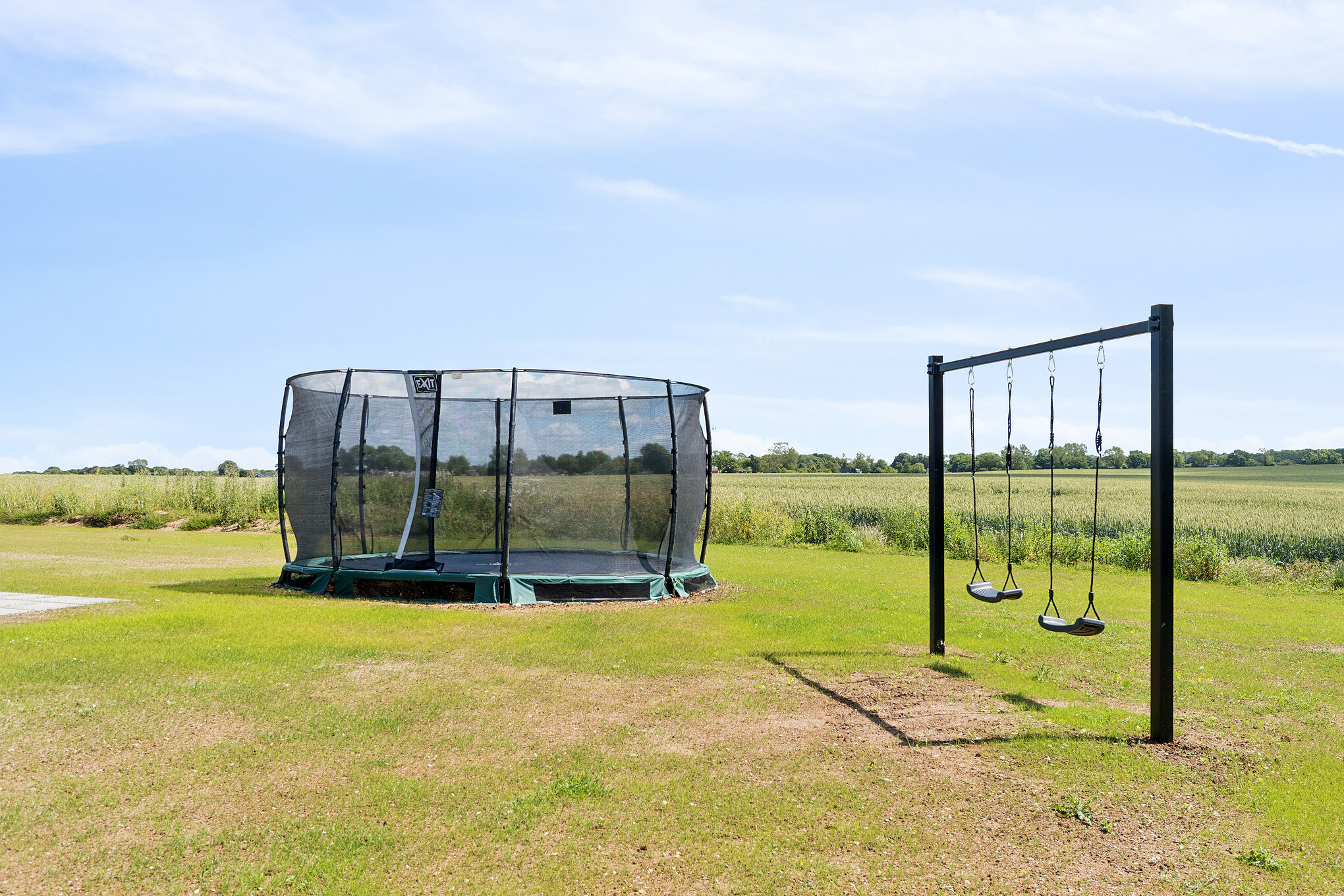 Zu dem attraktiven Ferienhaus Nr. 667 in Fünen und seine Inseln gehört auch ein tolles Angebot im Außenbereich, z. B. Spieleturm und Schaukeln