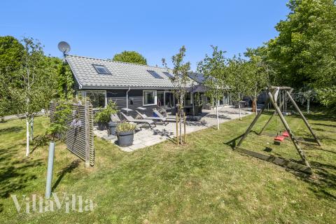 Dieses schöne Poolhaus Nr. 339 mit Platz für 16 Personen liegt in Nordseeland