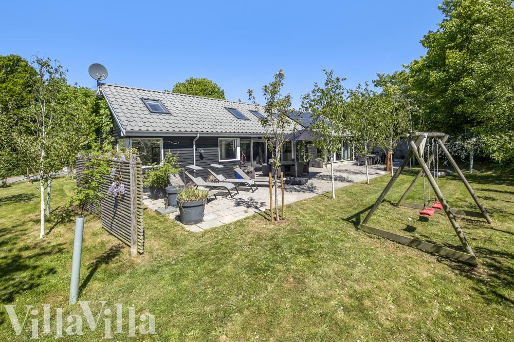 Dieses schöne Poolhaus Nr. 339 mit Platz für 16 Personen liegt in Nordseeland