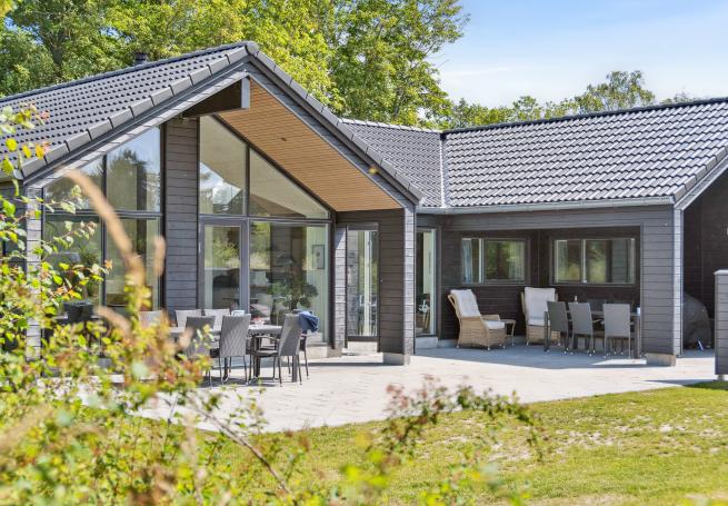 Dieses schöne Poolhaus Nr. 644 mit Platz für 14 Personen liegt in Lolland/Falster/Mön