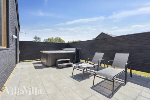 Das Luxusferienhaus Nr. 663 bietet u. a. einen tollen Whirlpool