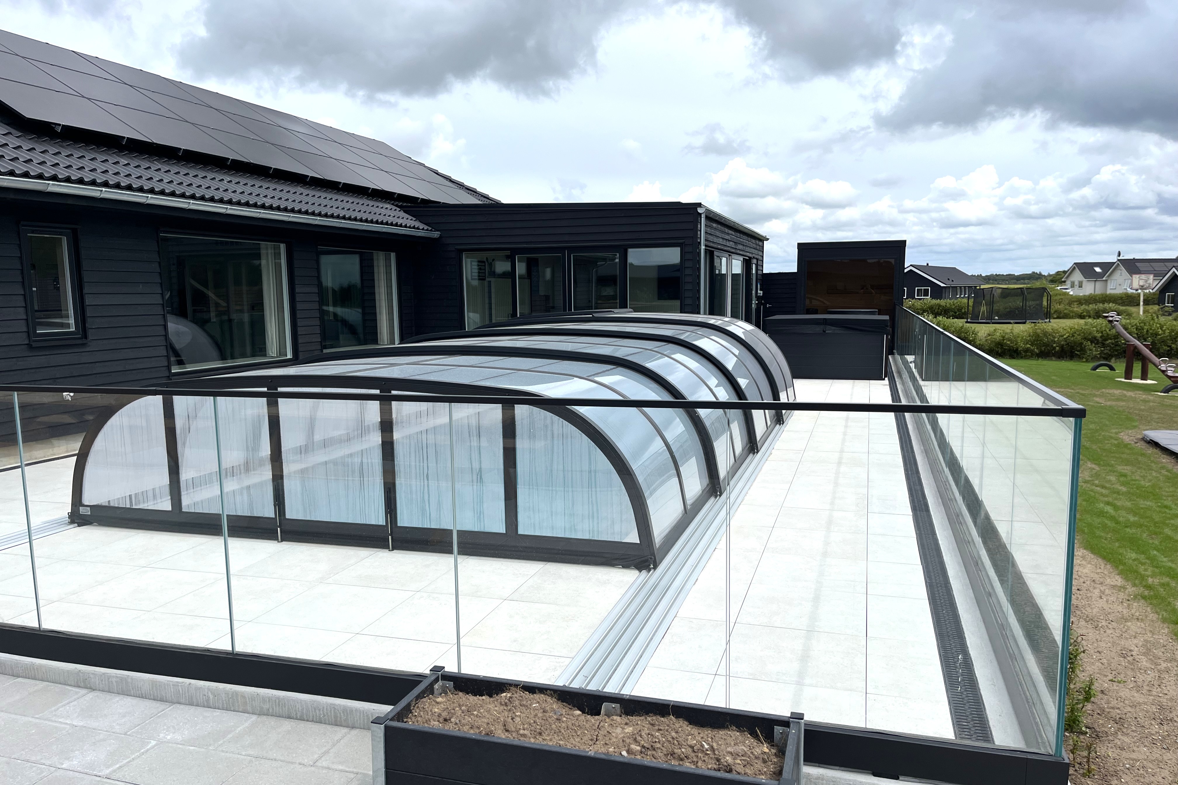 Der schicke Pool im Luxusferienhaus Nr. 686 für 36 Personen