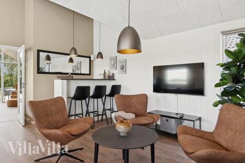 Aktivitätsraum im Luxusferienhaus Nr. 667 mit 7 Schlafzimmern und Platz für 18 Gäste.