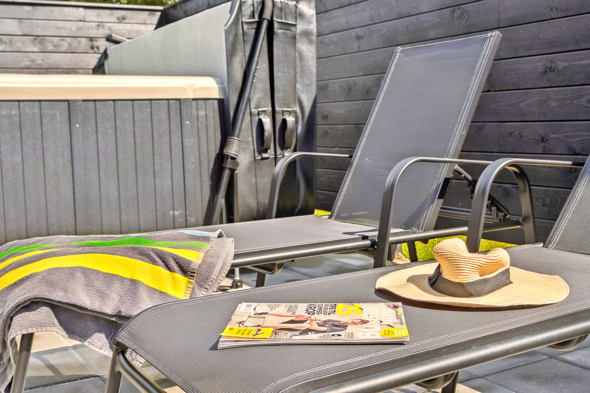 Auf der Terrasse des Ferienhauses Nr. 657 ist Platz für 20 Personen.