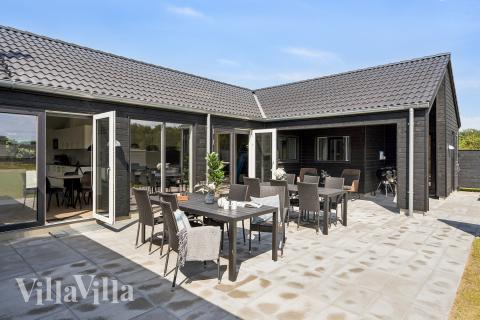 Große Terrasse am Luxusferienhaus Nr. 657 in Südjütland.