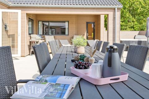 Große Terrasse am Luxusferienhaus Nr. 612 in Südjütland.