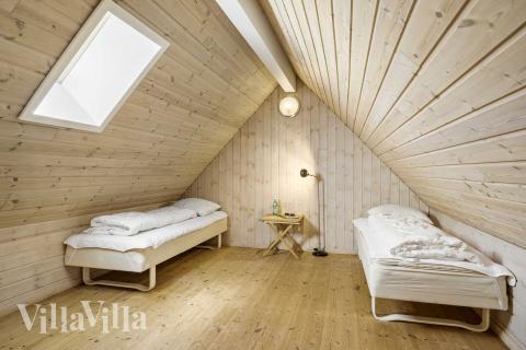 Einige der 20 Schlafgelegenheiten befinden sich im Luxusferienhaus Nr. 182 auf dem ausgebauten Dachboden