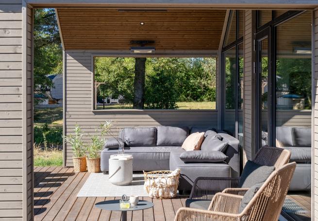 Das Luxusferienhaus Nr. 593 hat eine tolle Terrasse, die mit hochwertigen Gartenmöbeln für 14 Personen ausgestattet ist.