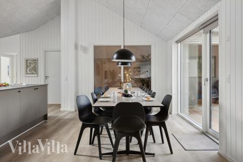 Aufenthaltsraum mit Platz für 14 im Luxusferienhaus Nr. 593.