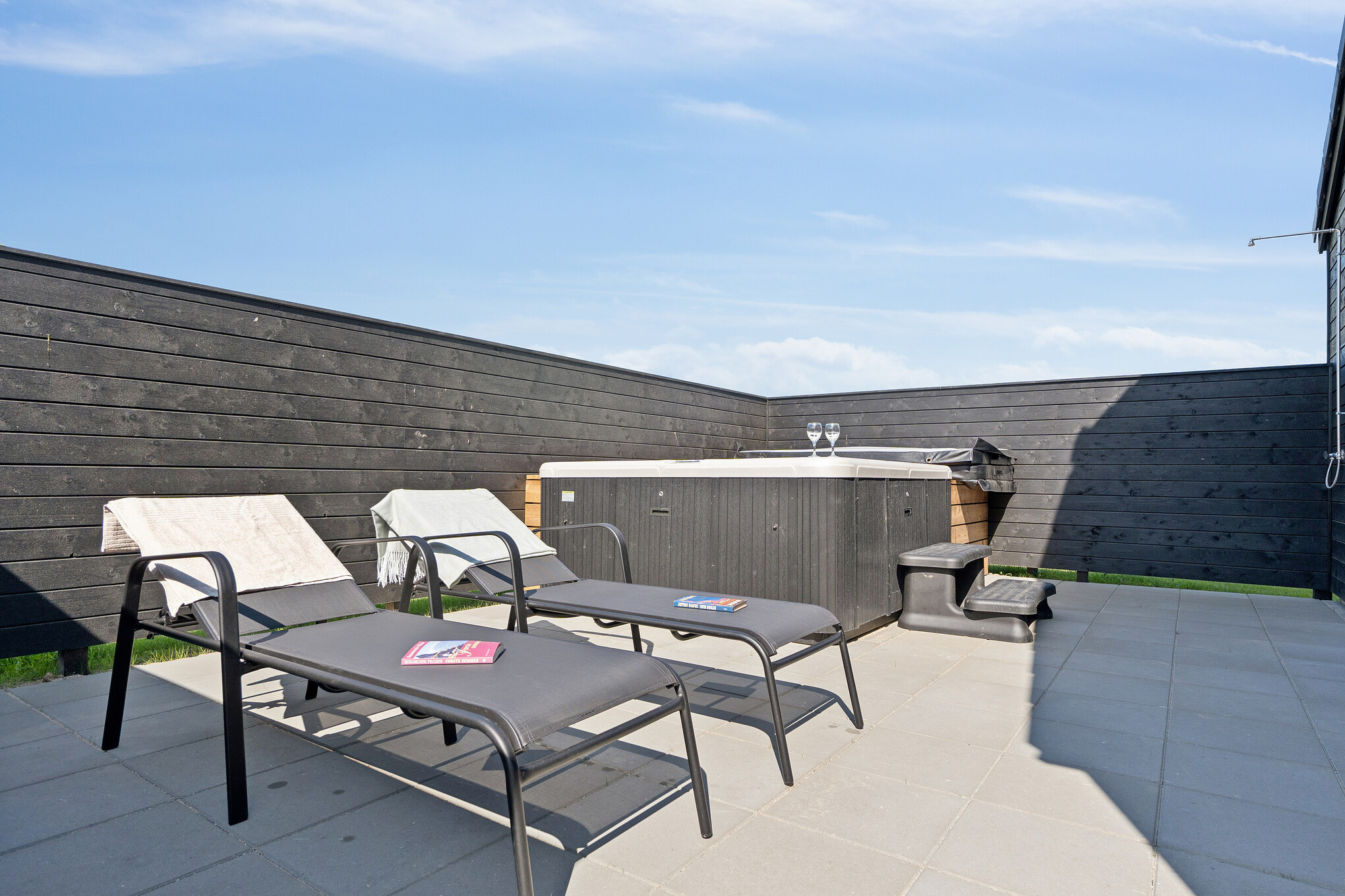 Das Luxusferienhaus Nr. 667 bietet u. a. einen tollen Whirlpool