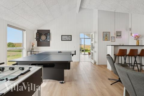 Aktivitätsraum im Luxusferienhaus Nr. 668 mit 6 Schlafzimmern und Platz für 16 Gäste.