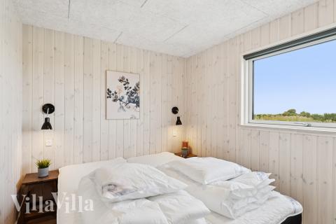 Eines der 8 Schlafzimmer im Luxusferienhaus Nr. 695