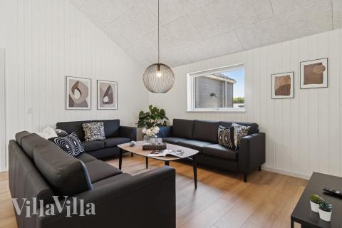 Die Couchecke im Luxusferienhaus Nr. 815 in Ostjütland.