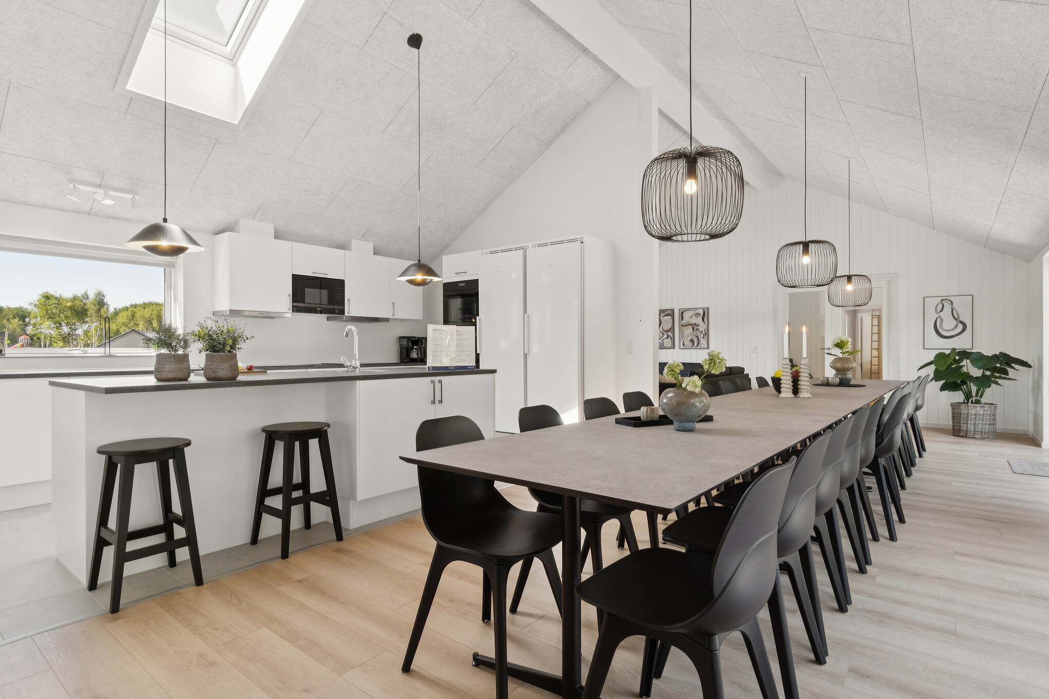 Aufenthaltsraum mit Platz für 24 im Luxusferienhaus Nr. 817.